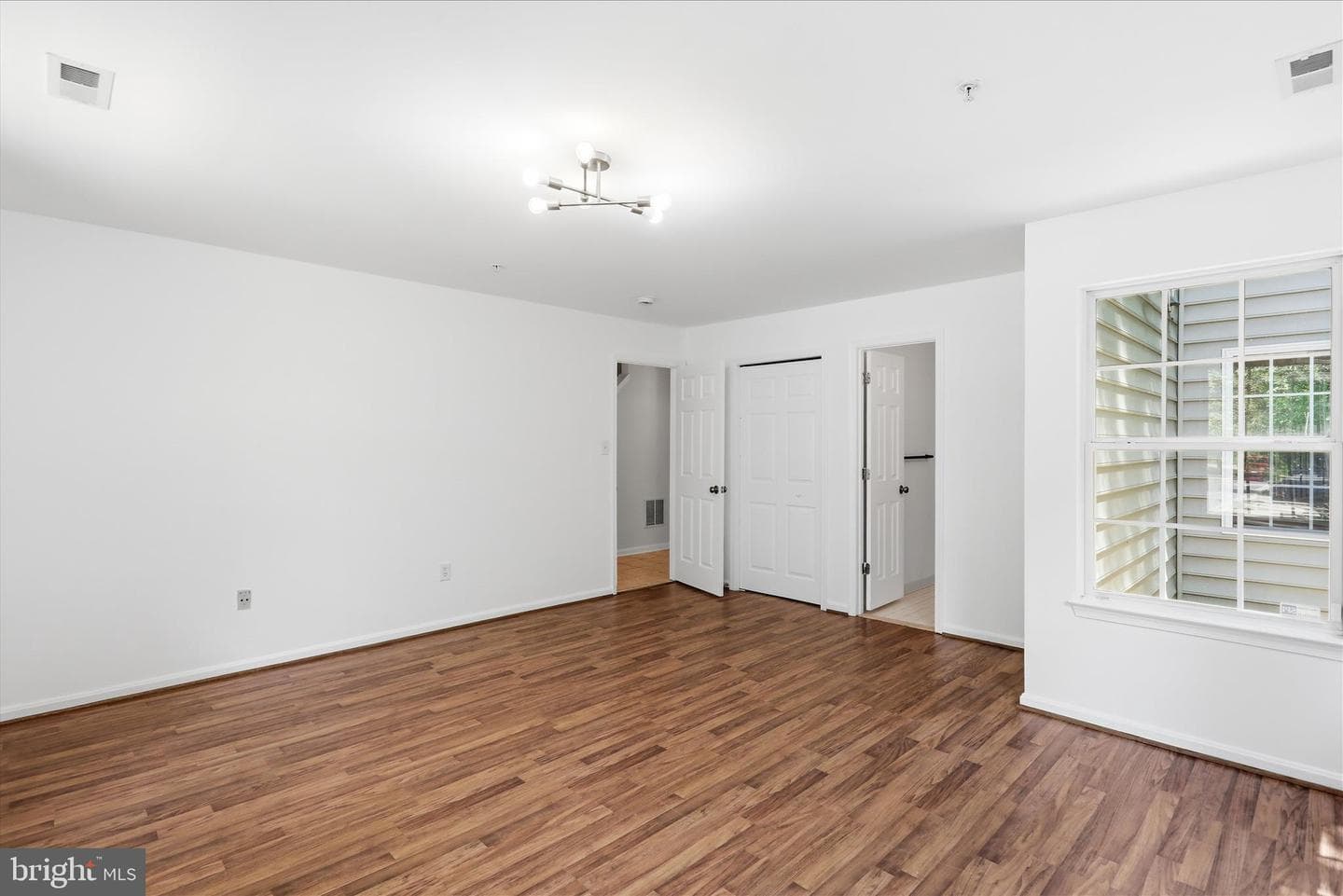 114 Lavenport Circle photo 8