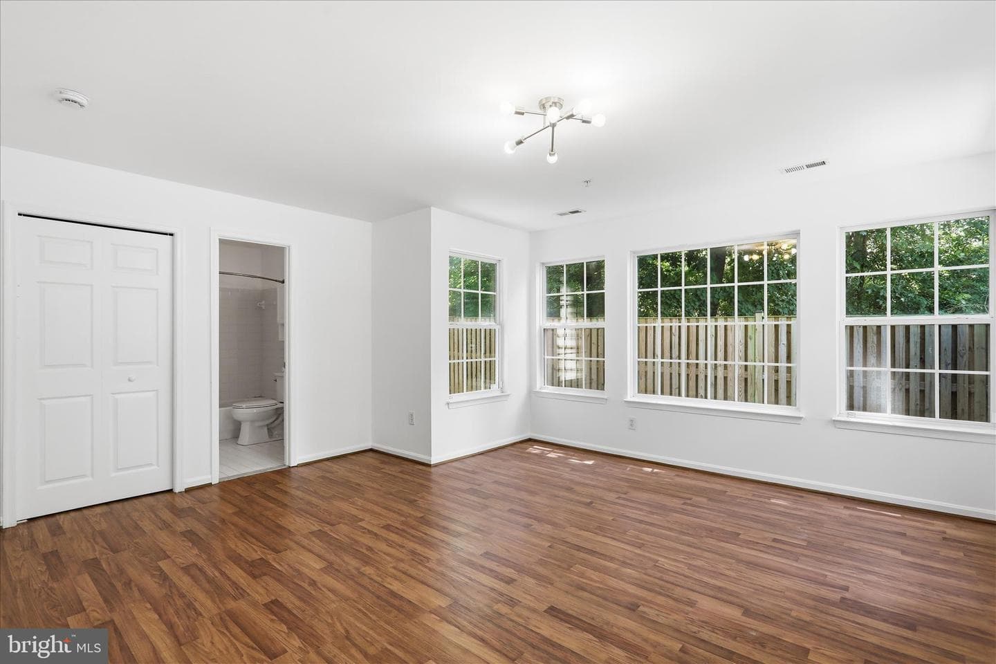 114 Lavenport Circle photo 9