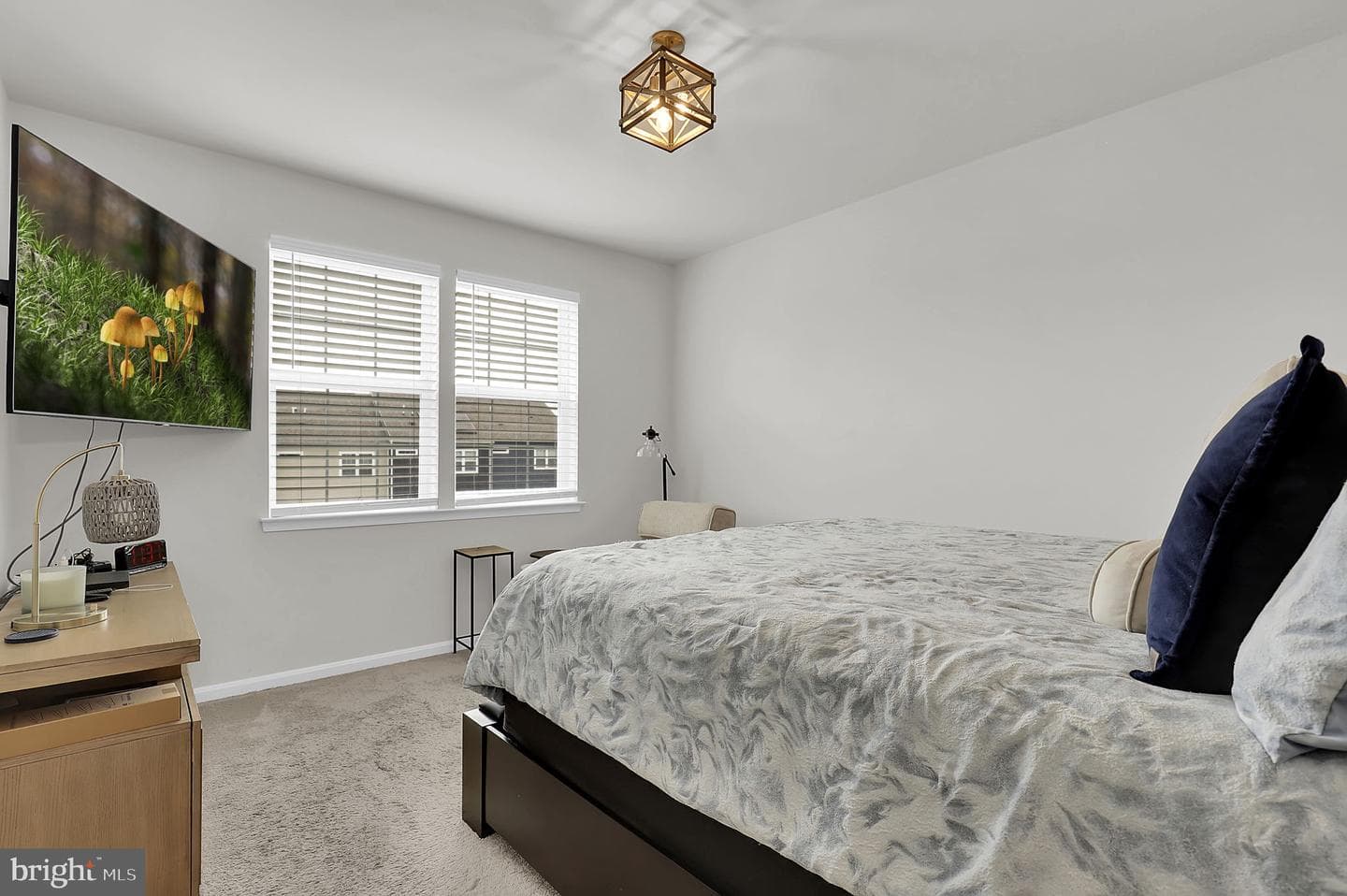 5129 Ironsides Drive photo 17