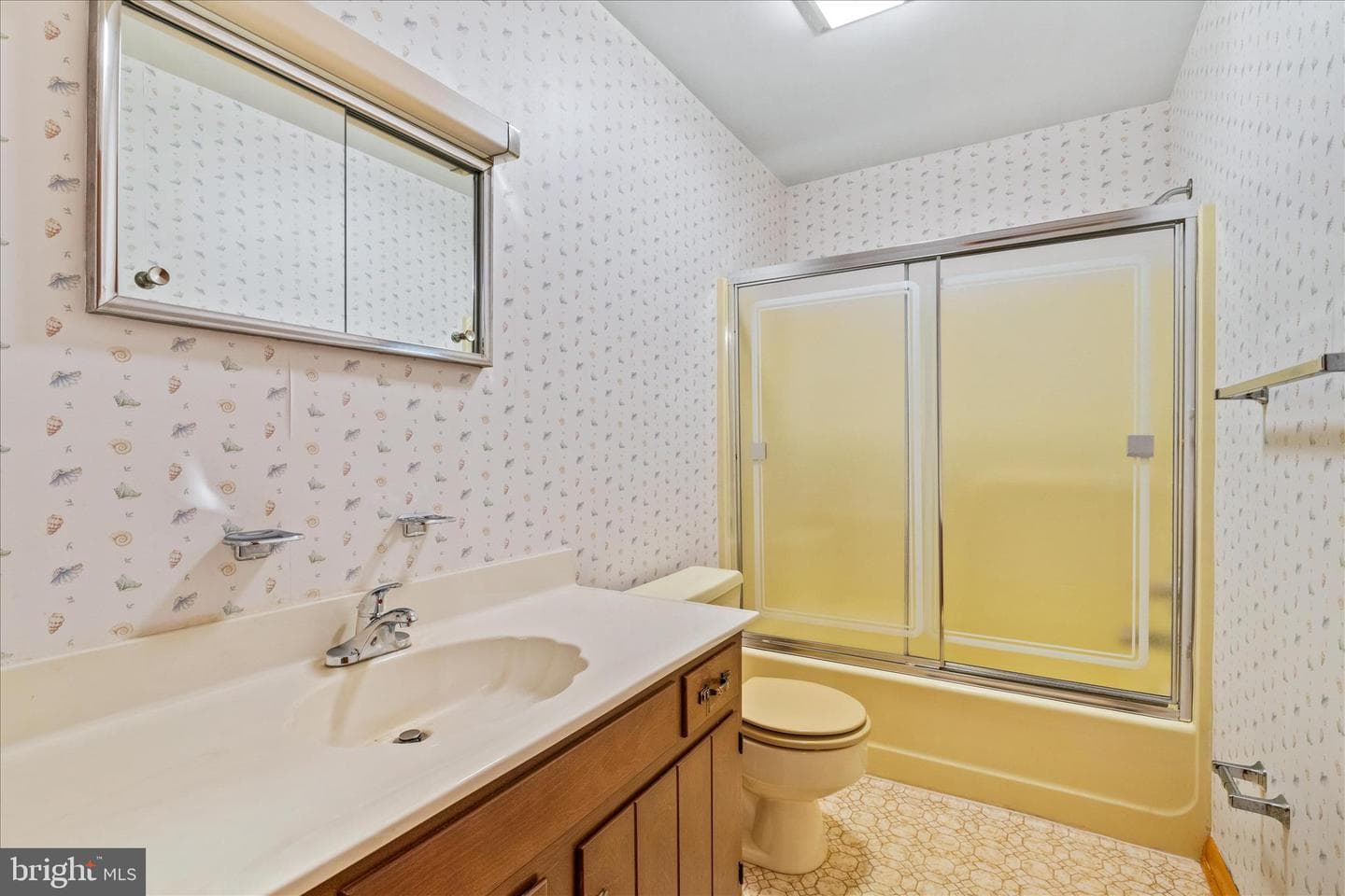 12 Caroline Drive photo 23