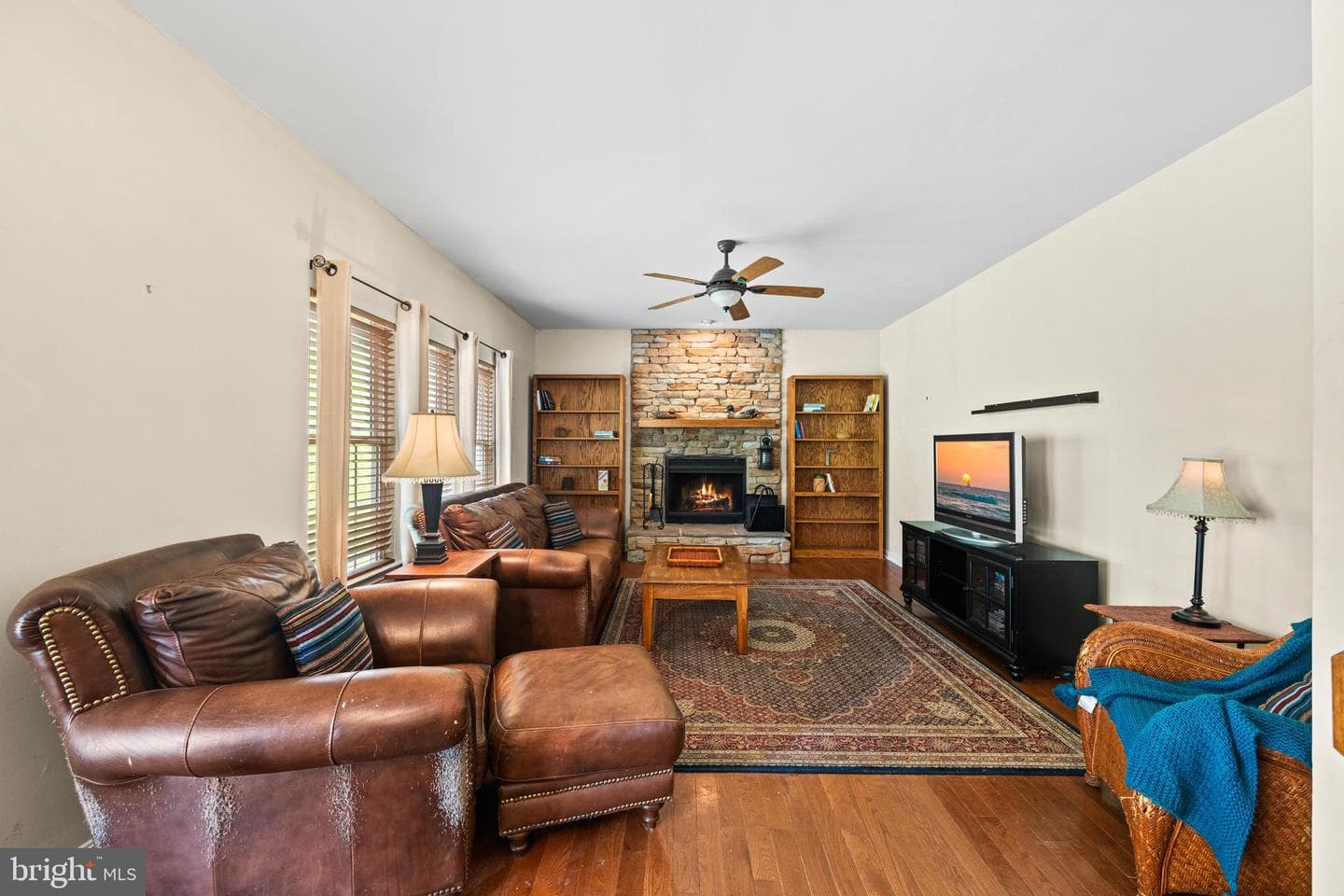 4036 Lomar Drive photo 17