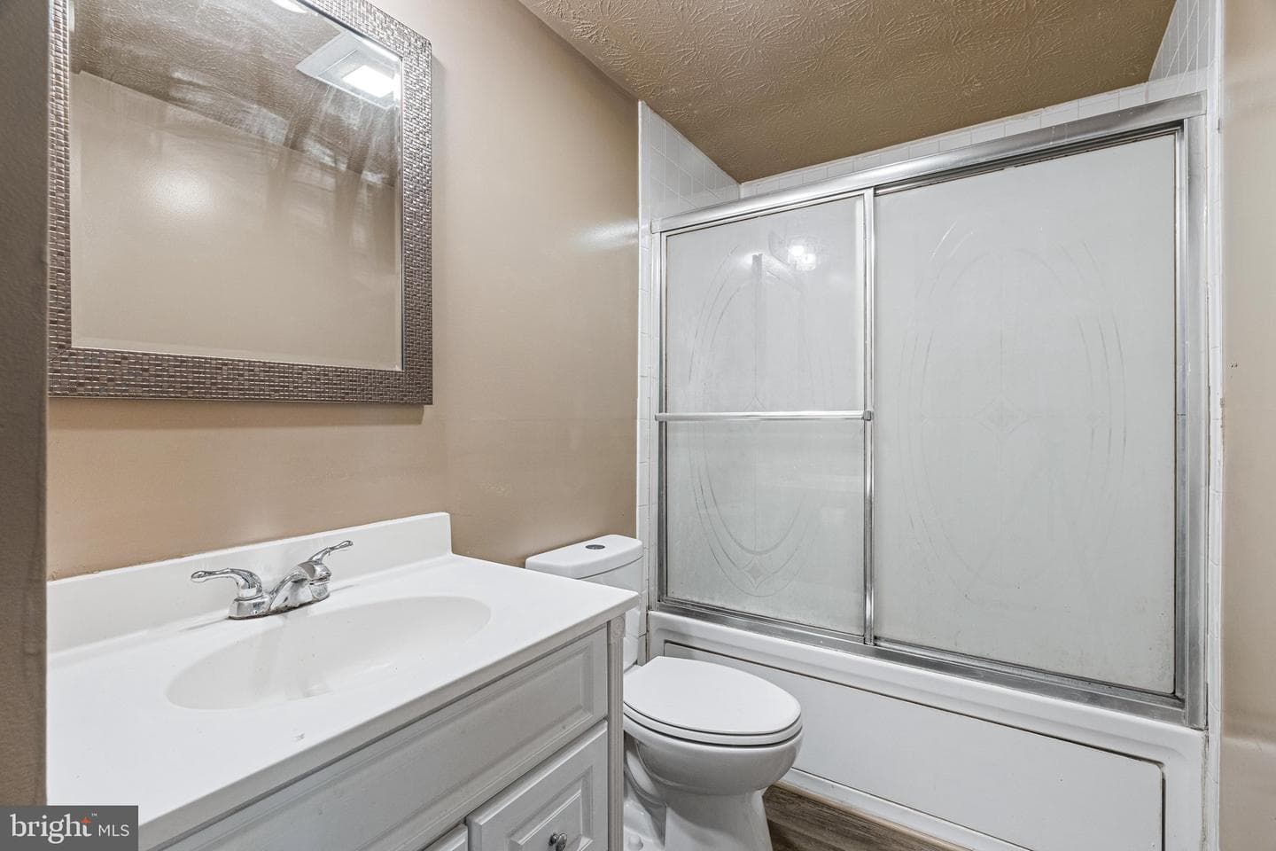9506 Glade Avenue photo 30