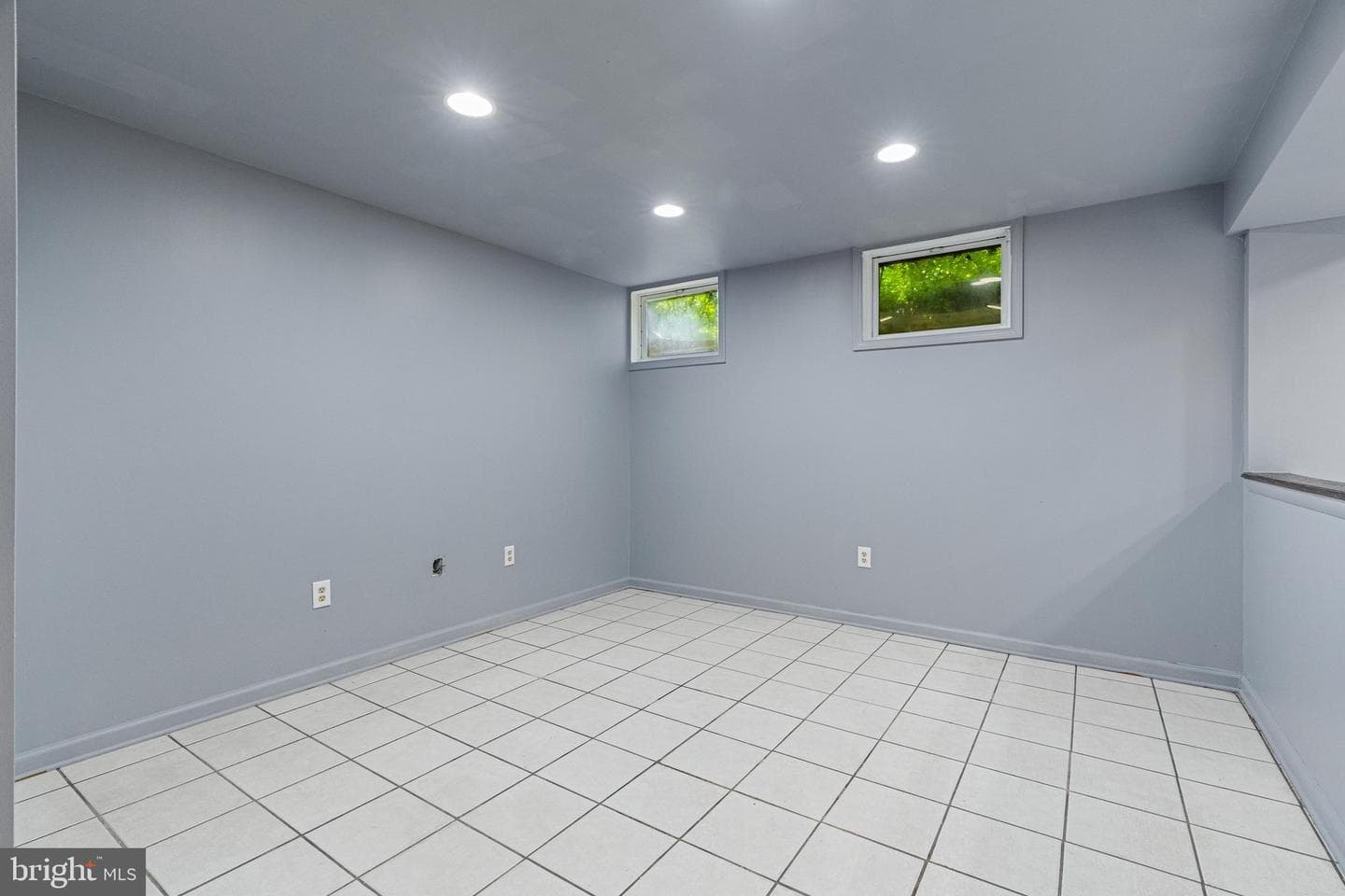 9506 Glade Avenue photo 39