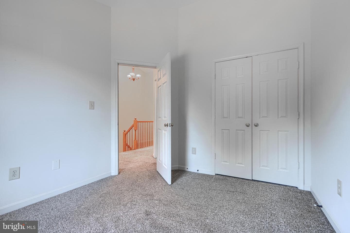 6635 Commodore Court photo 24
