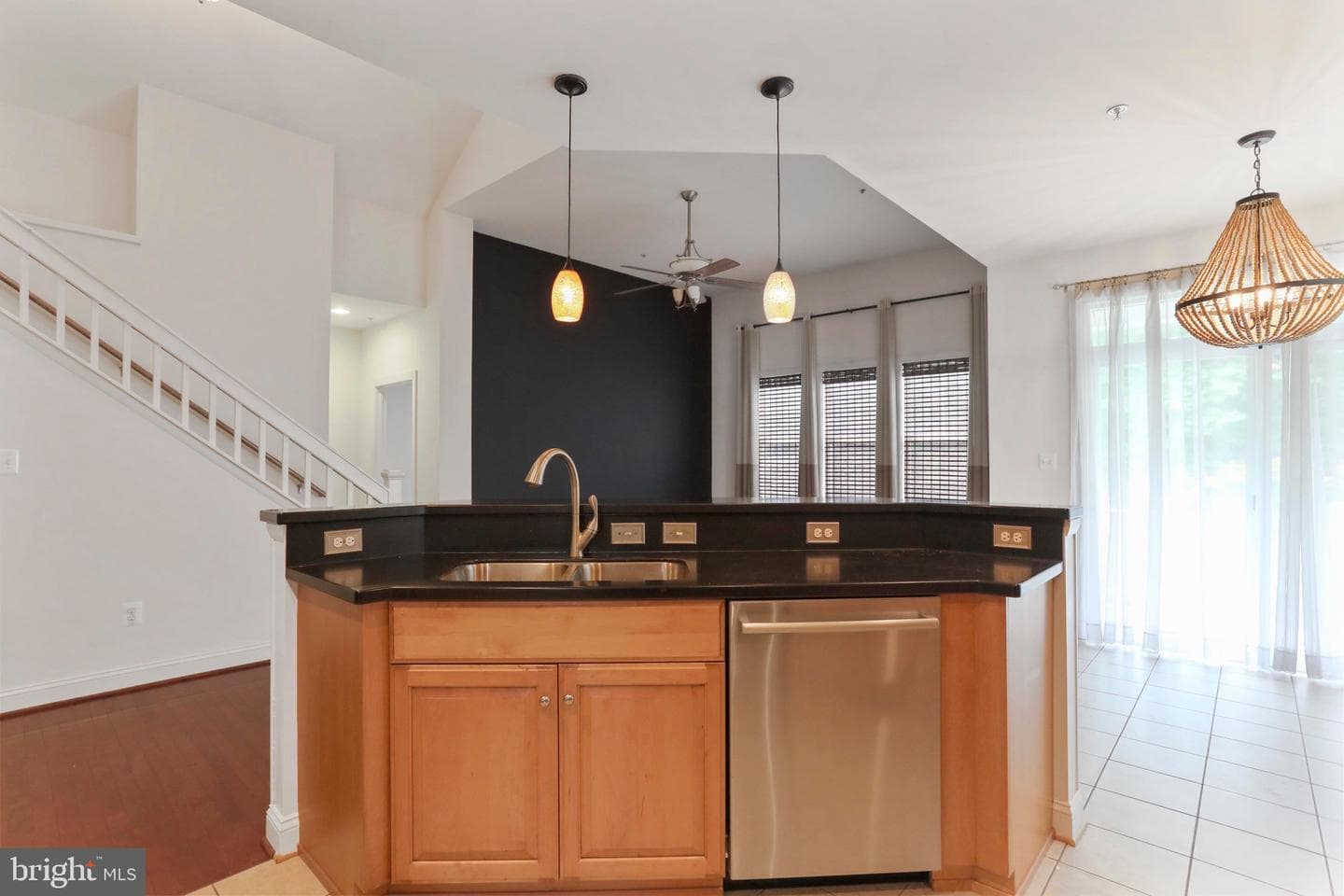 105 Spring Blossom Ln photo 10