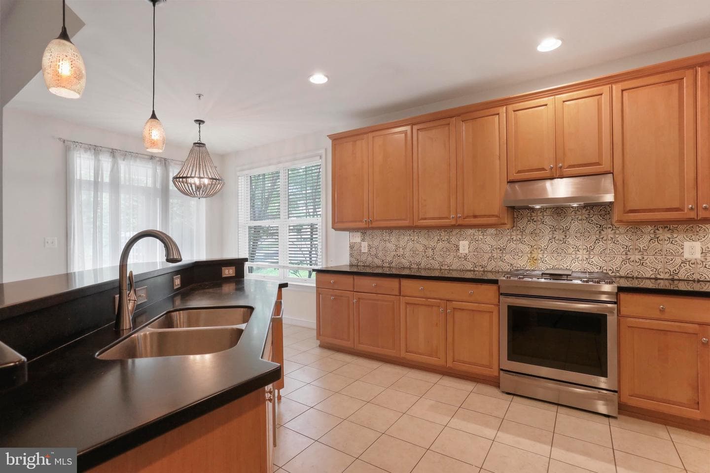 105 Spring Blossom Ln photo 12