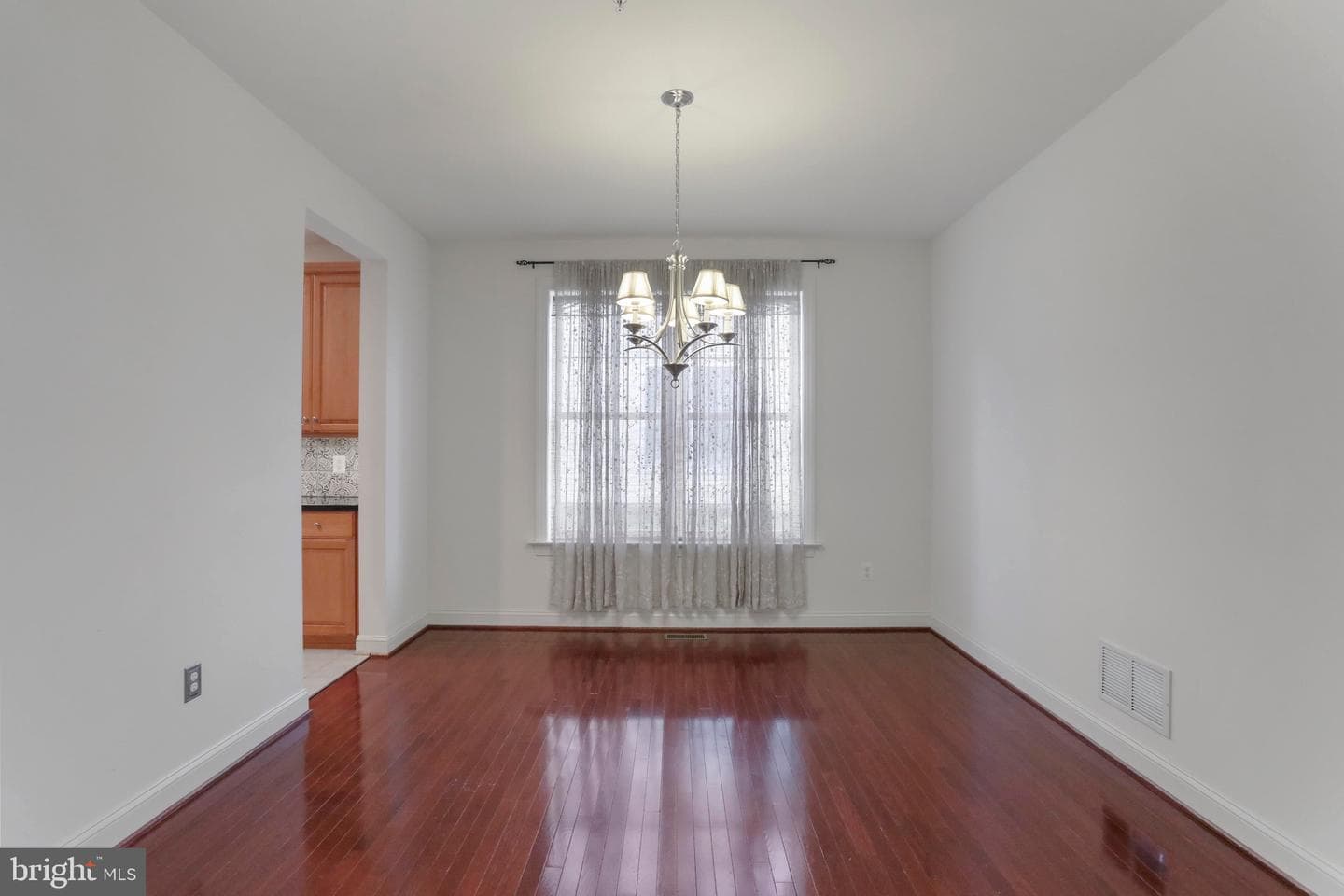 105 Spring Blossom Ln photo 13