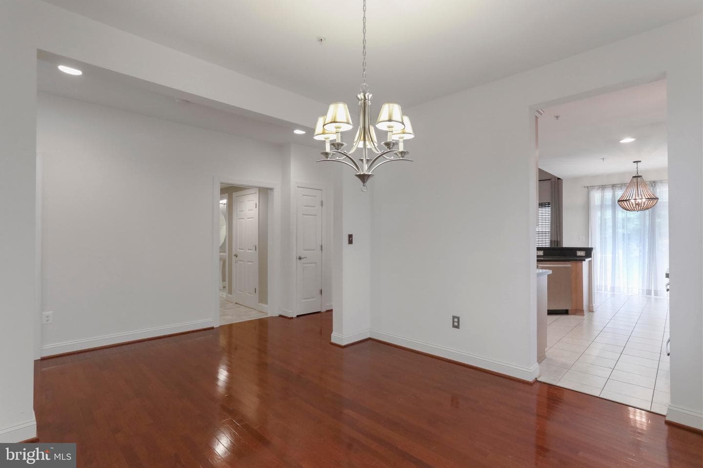 105 Spring Blossom Ln photo 14