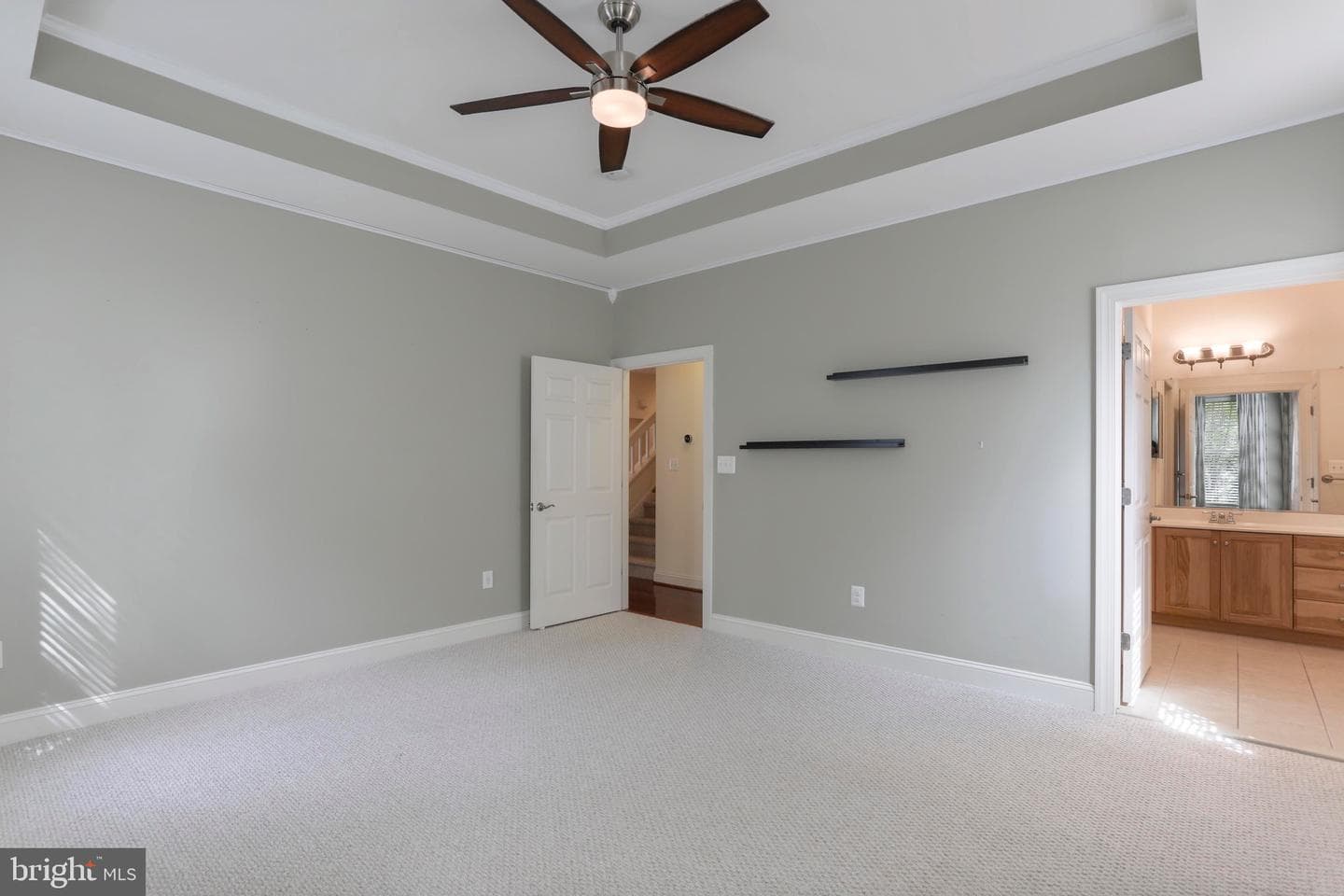 105 Spring Blossom Ln photo 18
