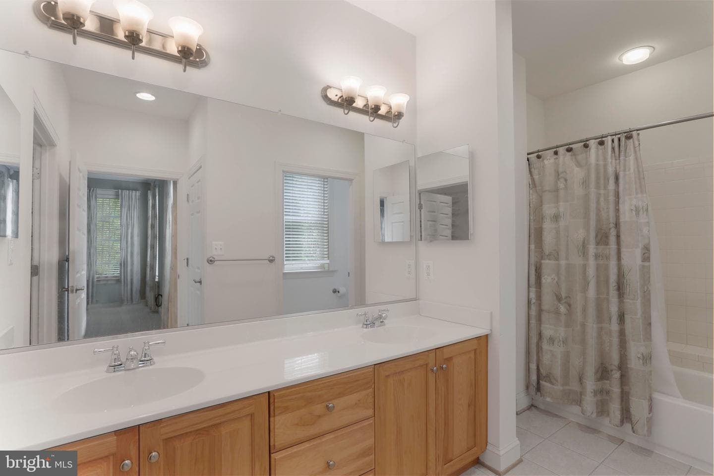 105 Spring Blossom Ln photo 20