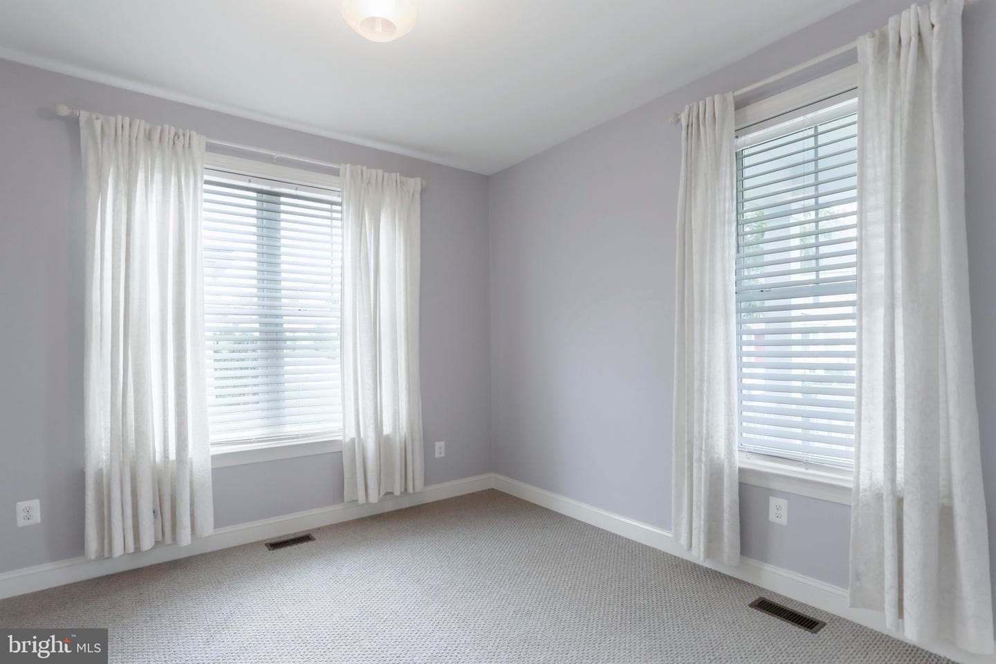 105 Spring Blossom Ln photo 23