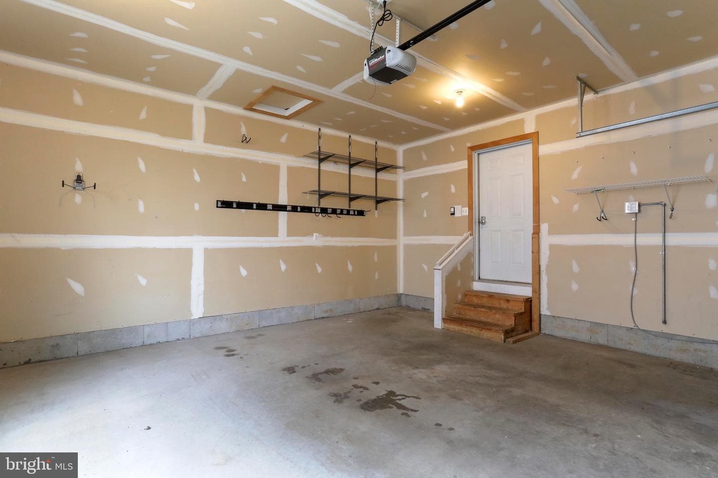 105 Spring Blossom Ln photo 48