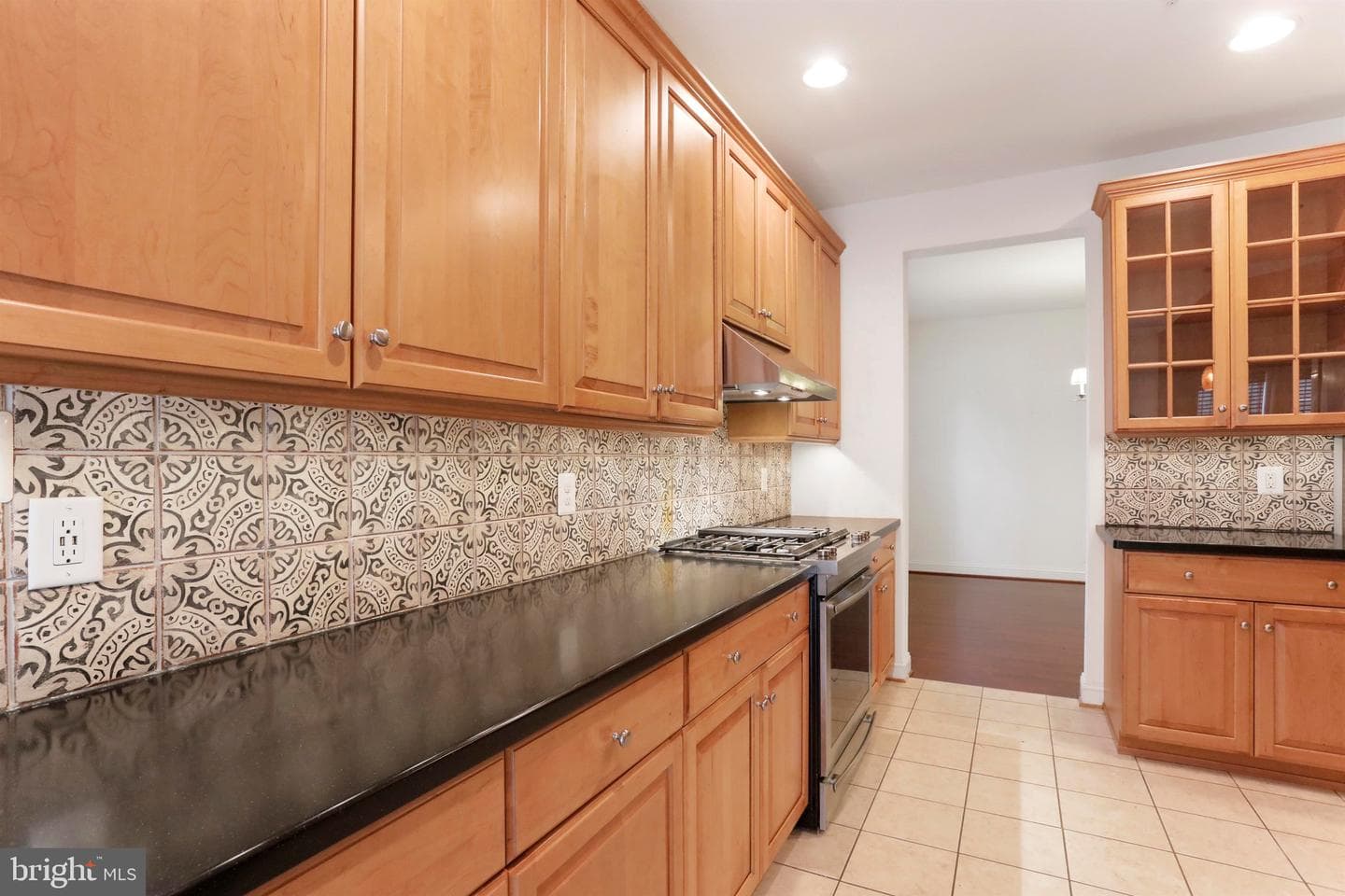 105 Spring Blossom Ln photo 8
