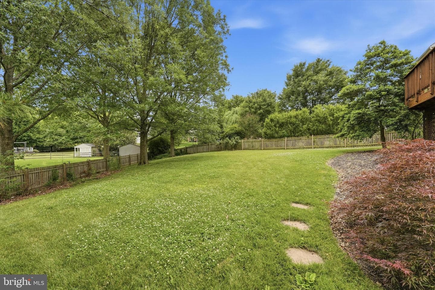 2402 Shaker Lane photo 55
