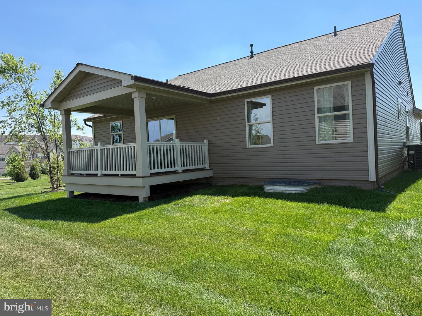 2506 Crown Point Circle photo 4