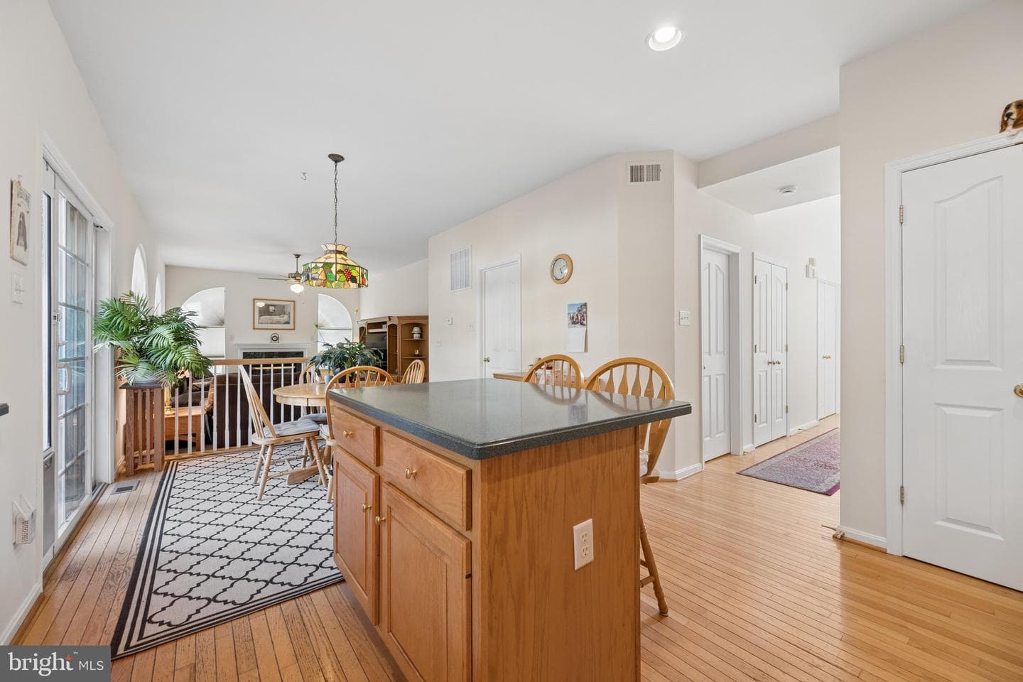 5811 Drexal Avenue photo 20