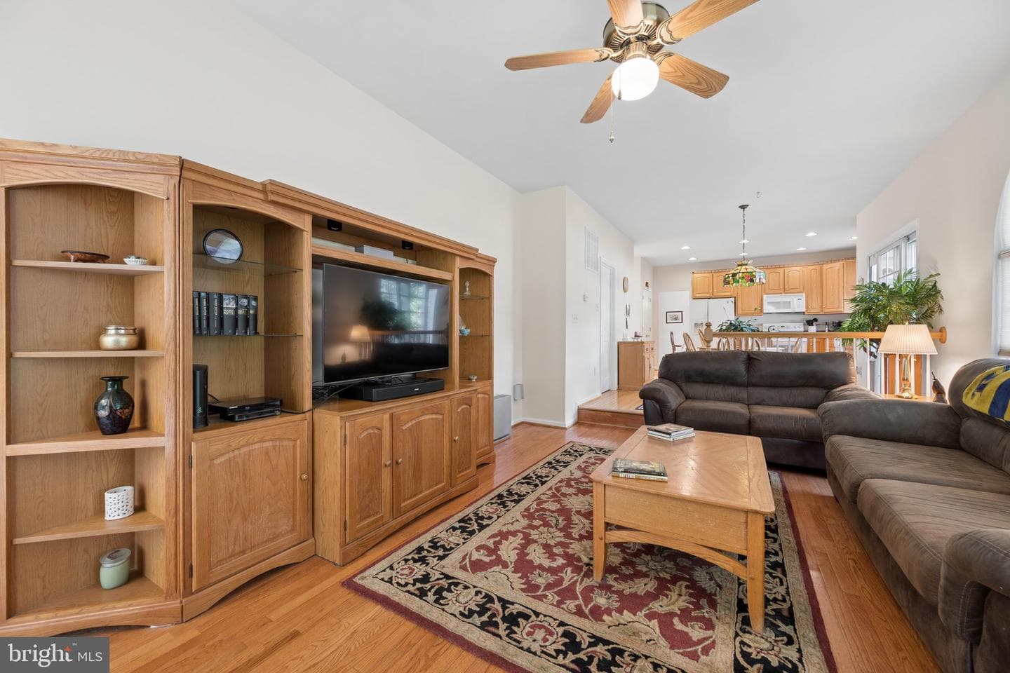 5811 Drexal Avenue photo 27
