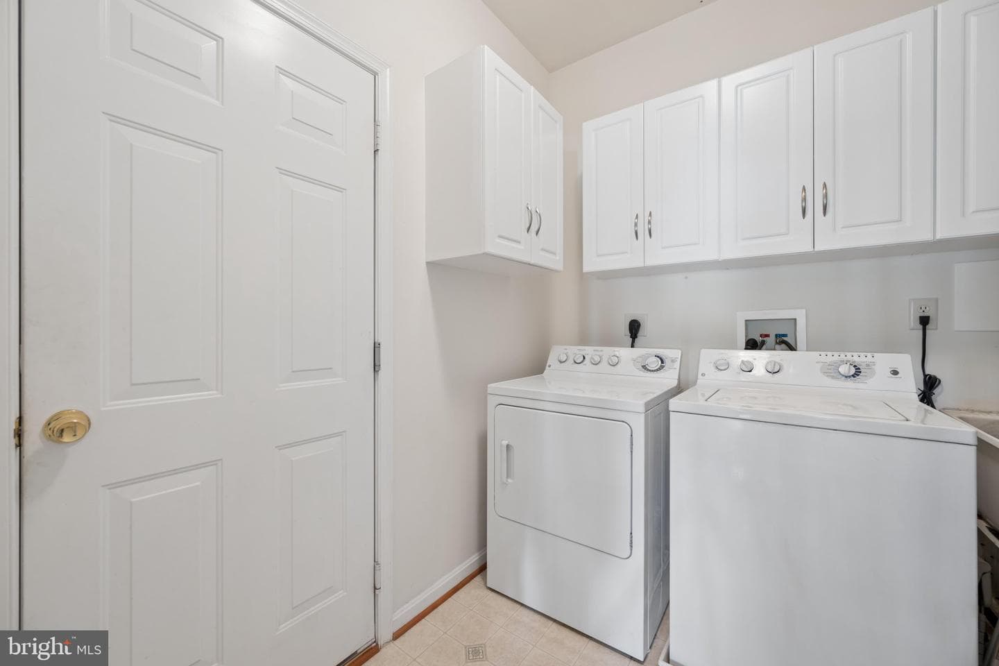 5811 Drexal Avenue photo 28