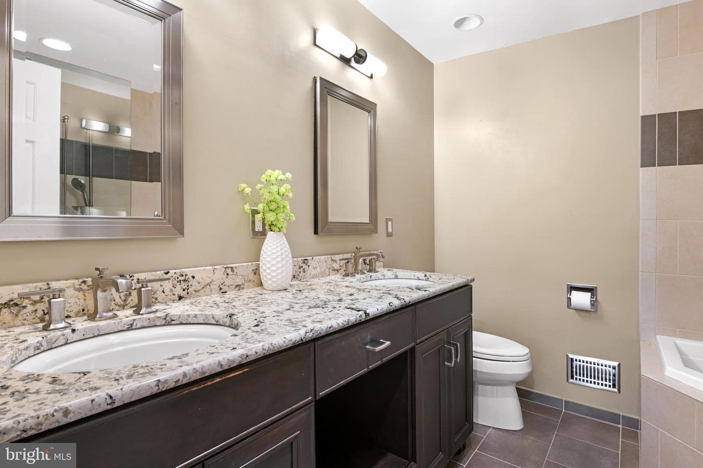 2209 Bear Den Road photo 18