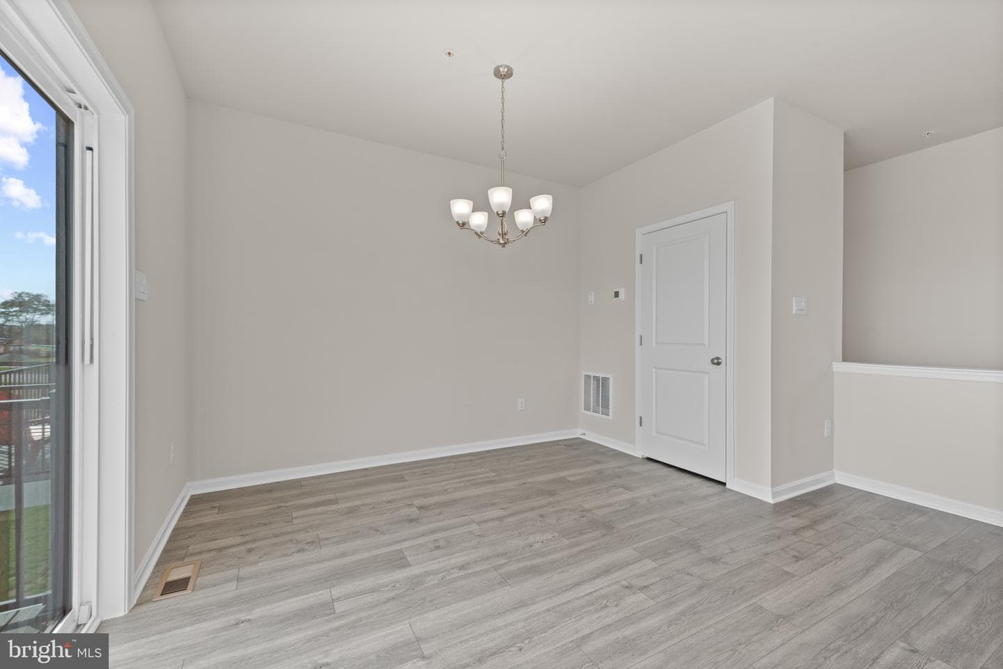 379 Ensemble Way photo 12