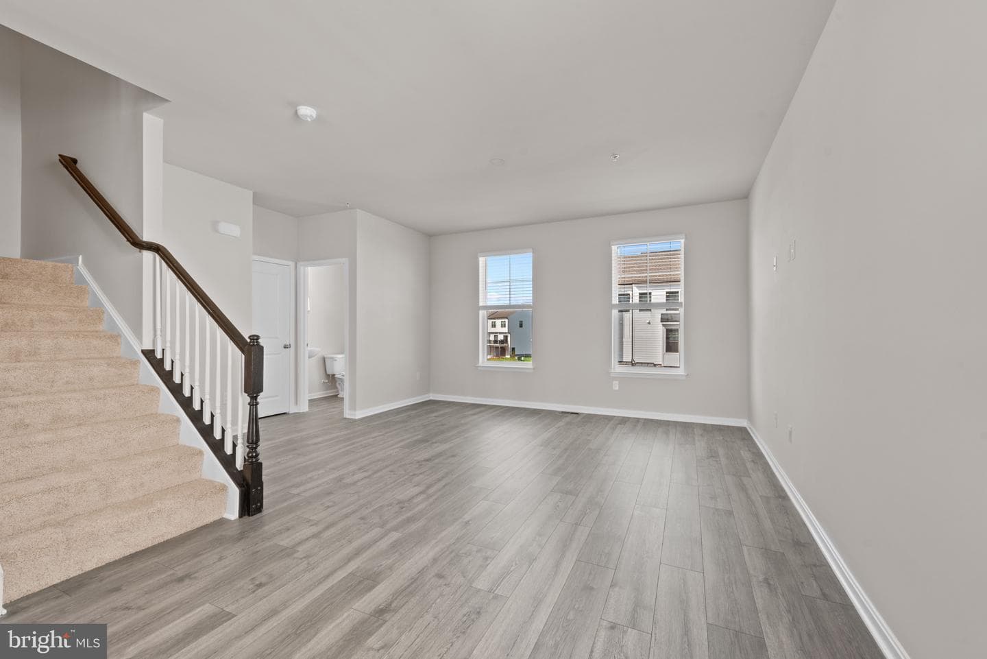 379 Ensemble Way photo 17