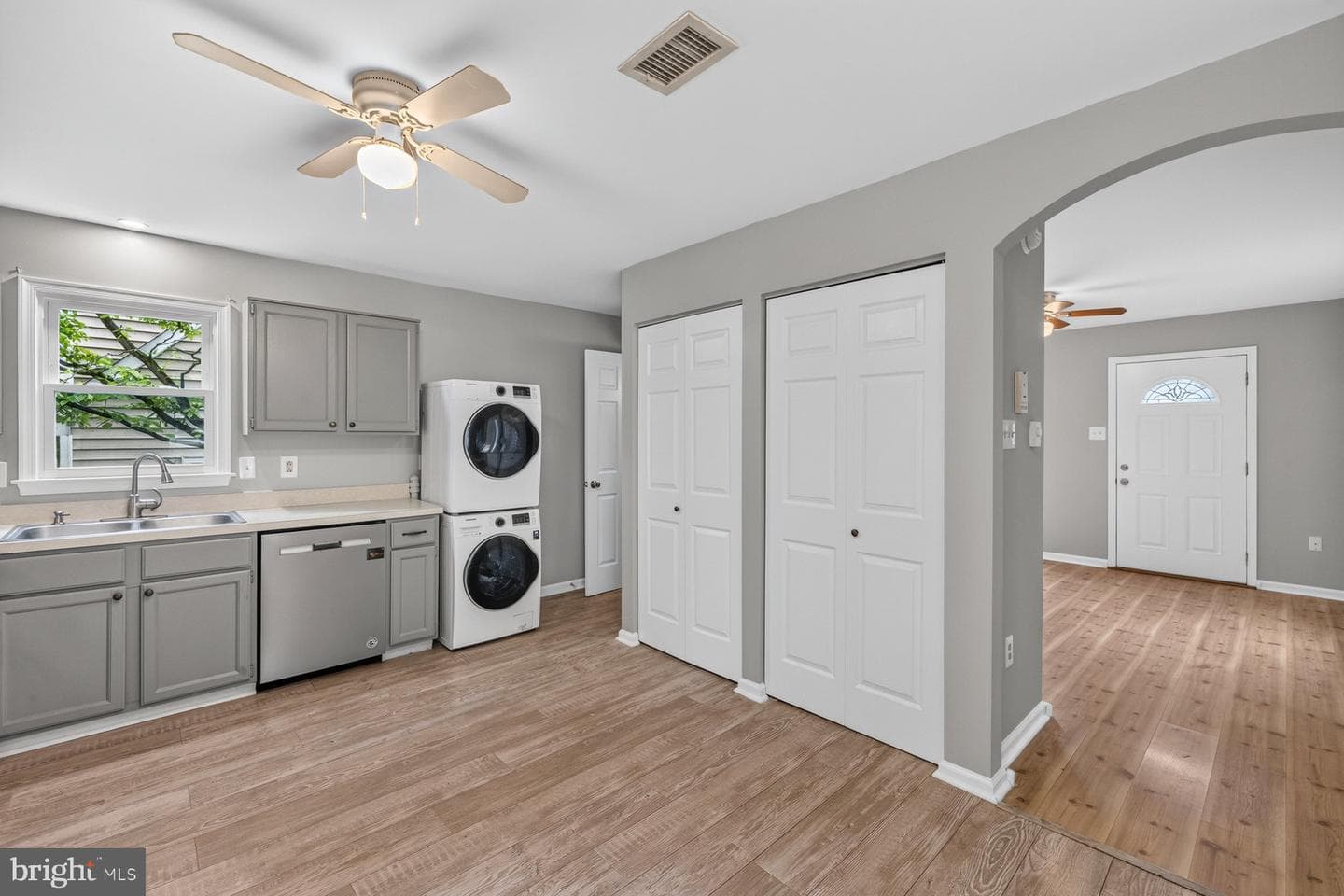 10741 Lake Edge Court photo 10