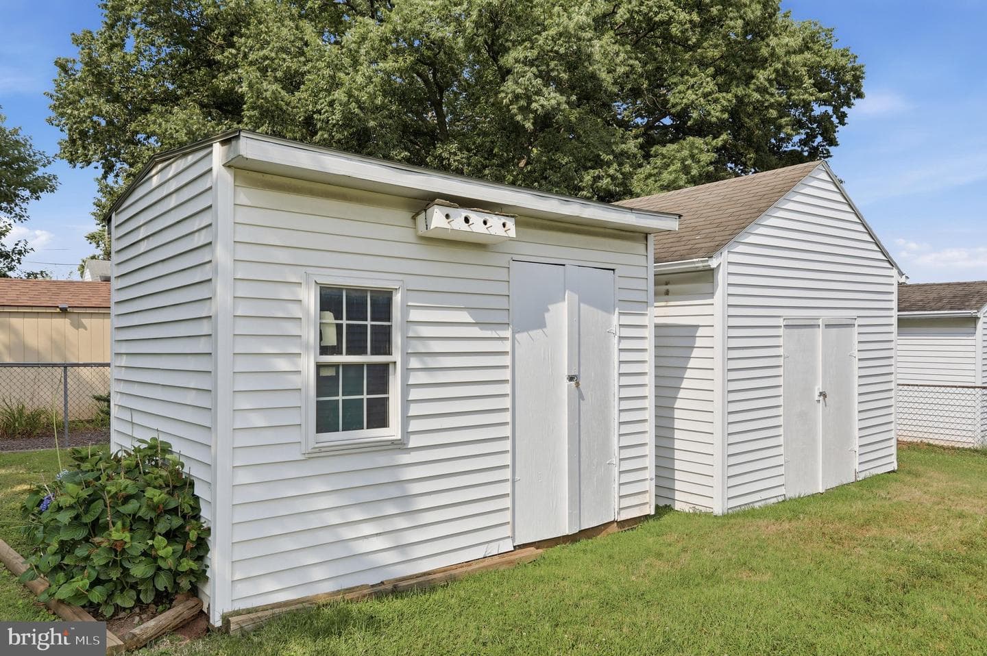 905 Oak Street photo 30