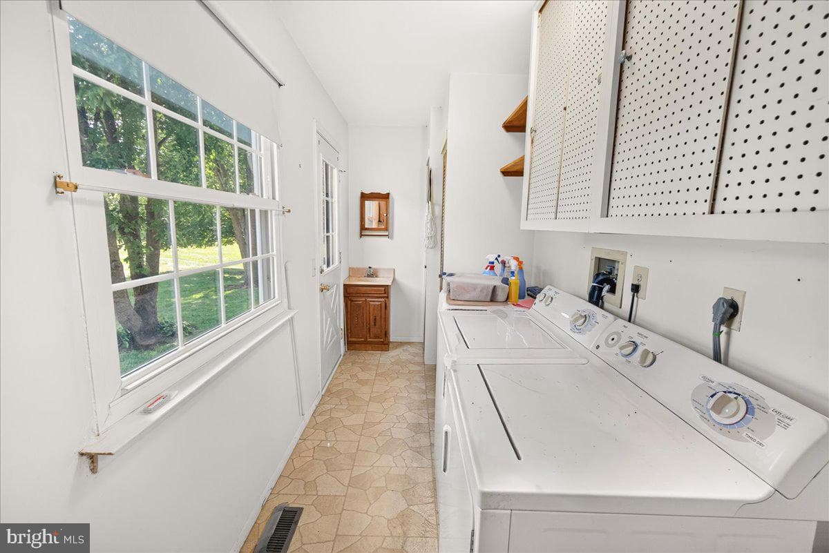 7047 Catalpa Road photo 22
