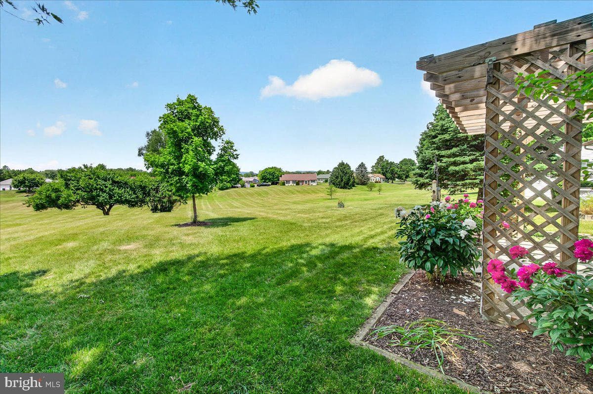 7047 Catalpa Road photo 52
