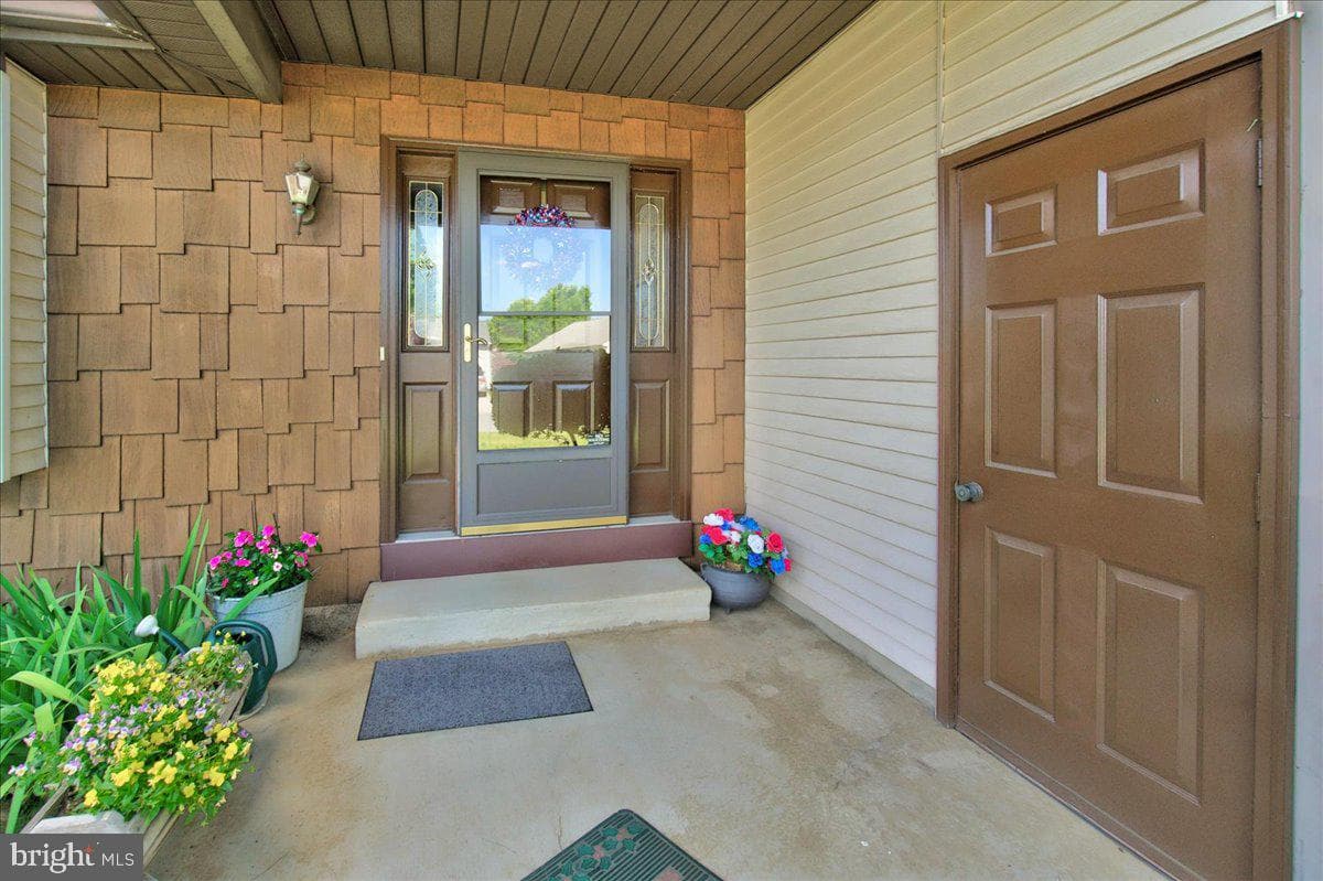 7047 Catalpa Road photo 6