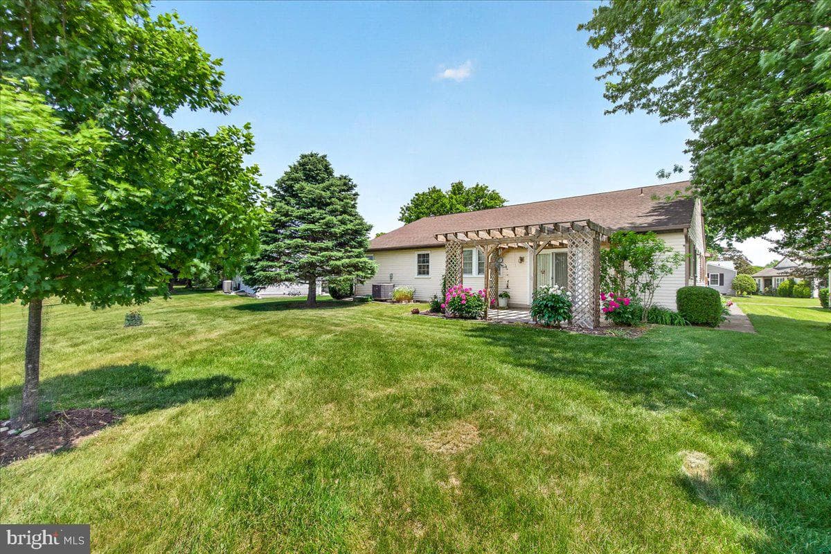 7047 Catalpa Road photo 65