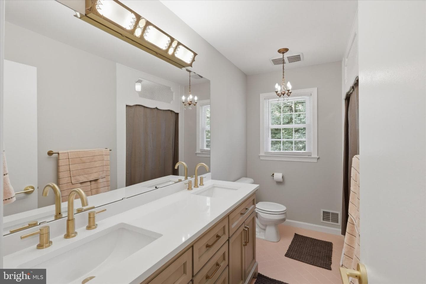 7007 Runnymeade Court photo 20