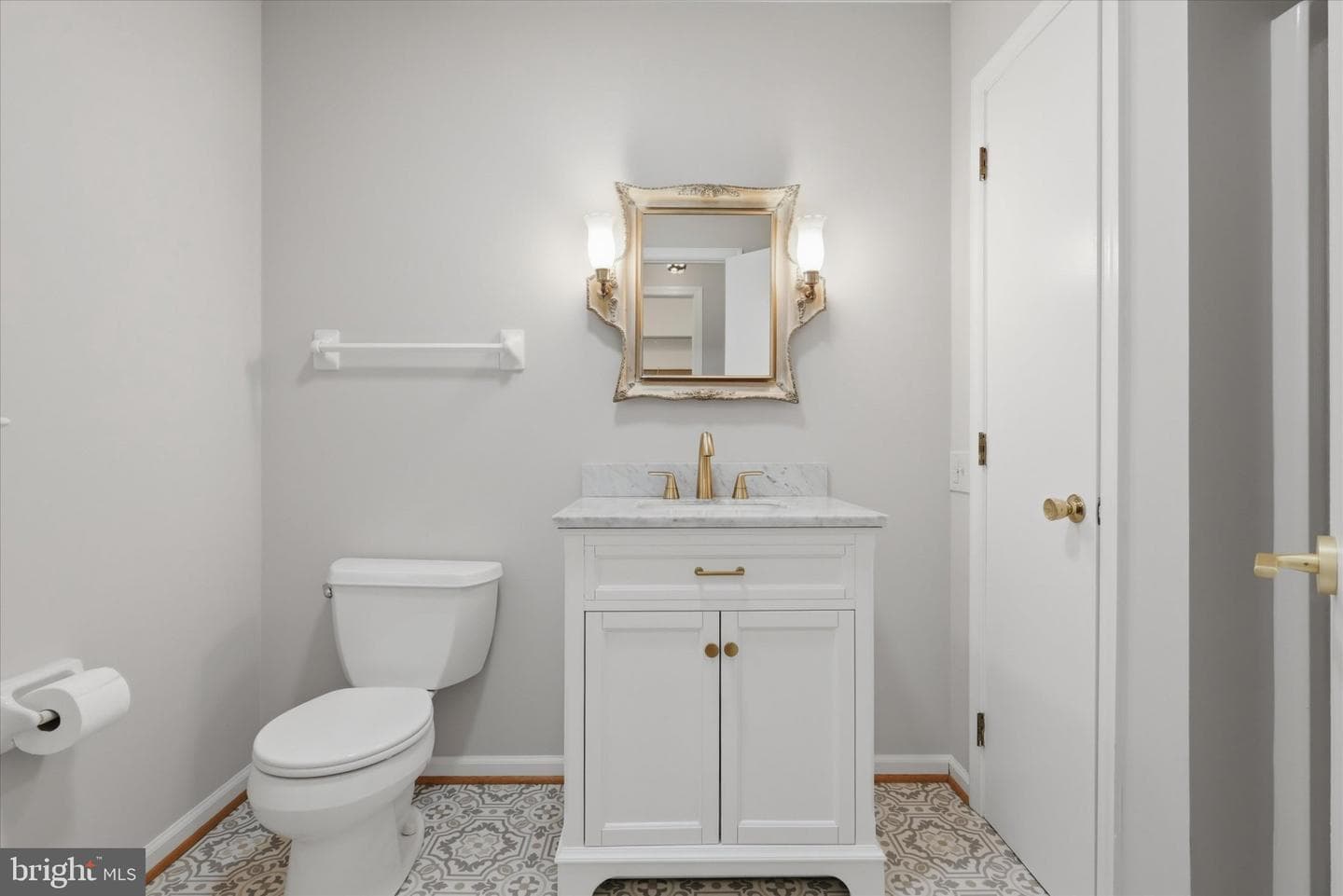 7007 Runnymeade Court photo 24