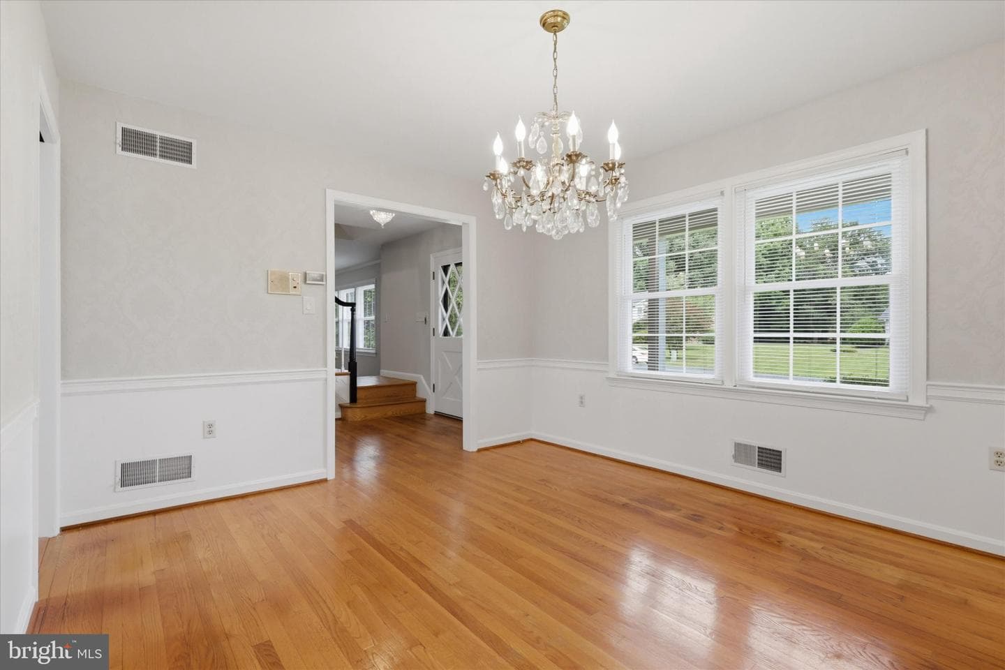 7007 Runnymeade Court photo 8