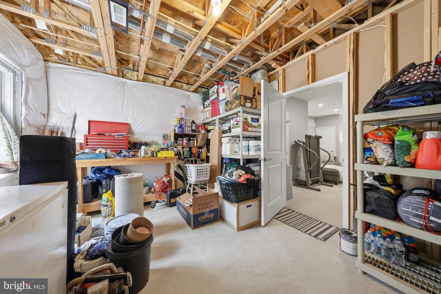 514 Bentz Street N photo 43