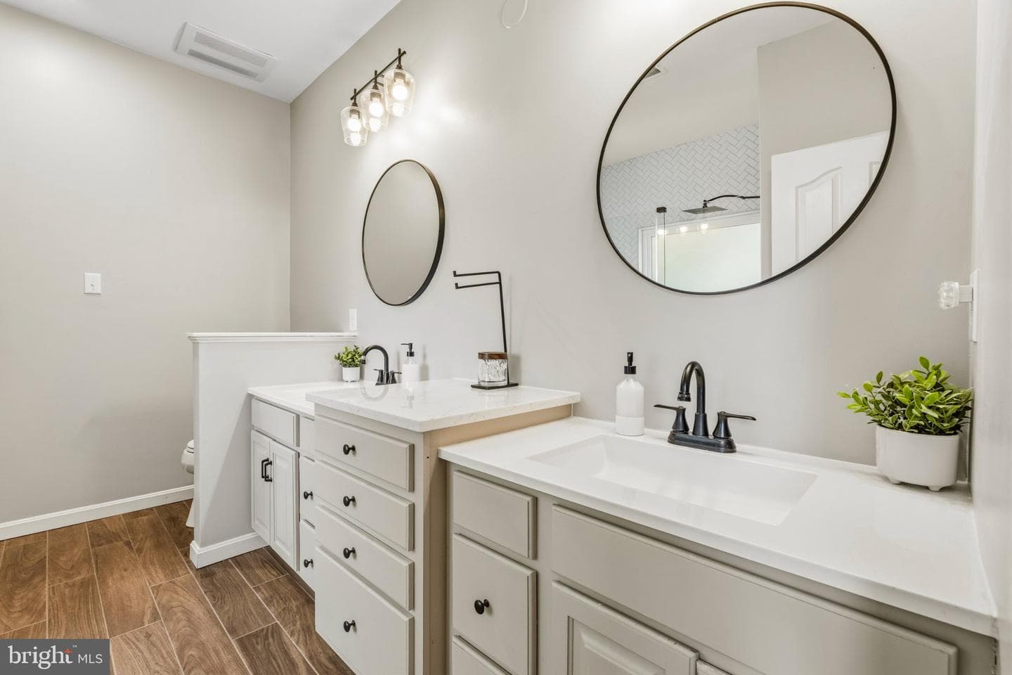 8494 Devon Lane photo 32