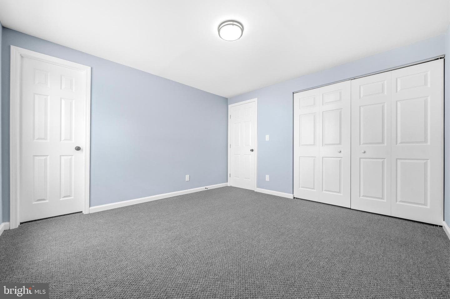 452 Center Street photo 20