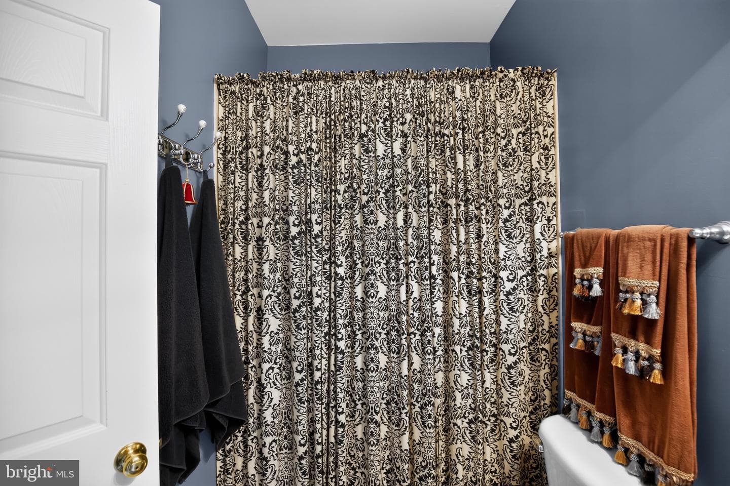 3928 Shawfield Lane photo 32