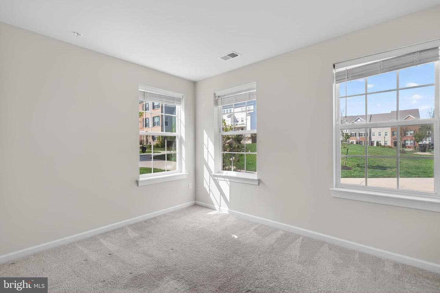7120 Mchenry Mews photo 38
