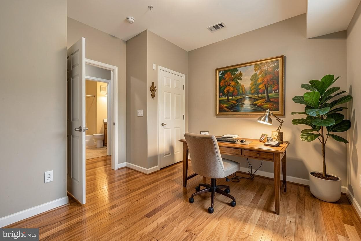 120 Burgess Hill Way #114 photo 26