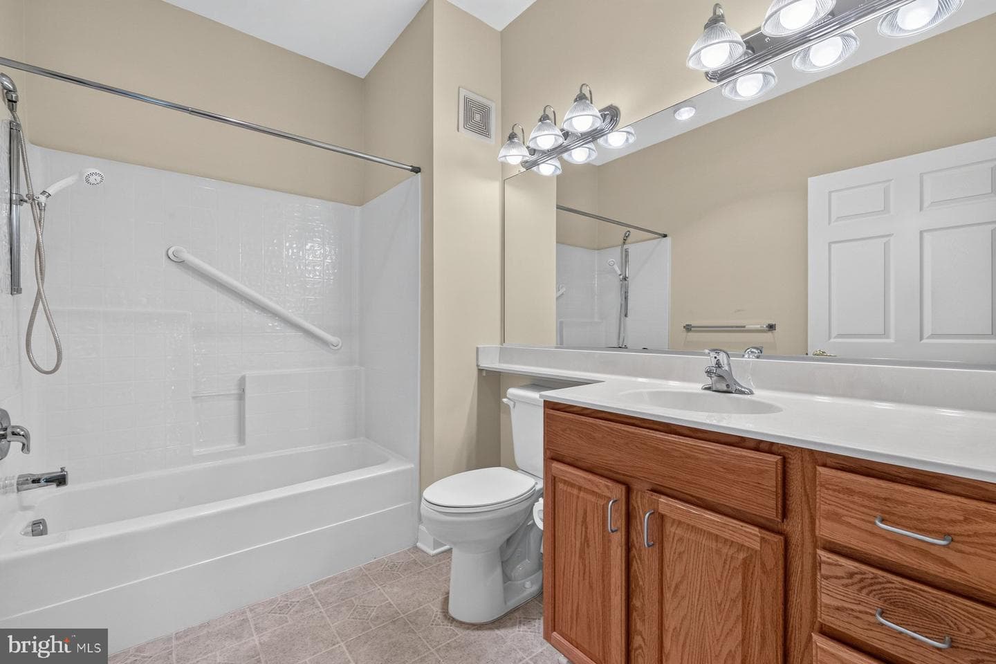 120 Burgess Hill Way #114 photo 27