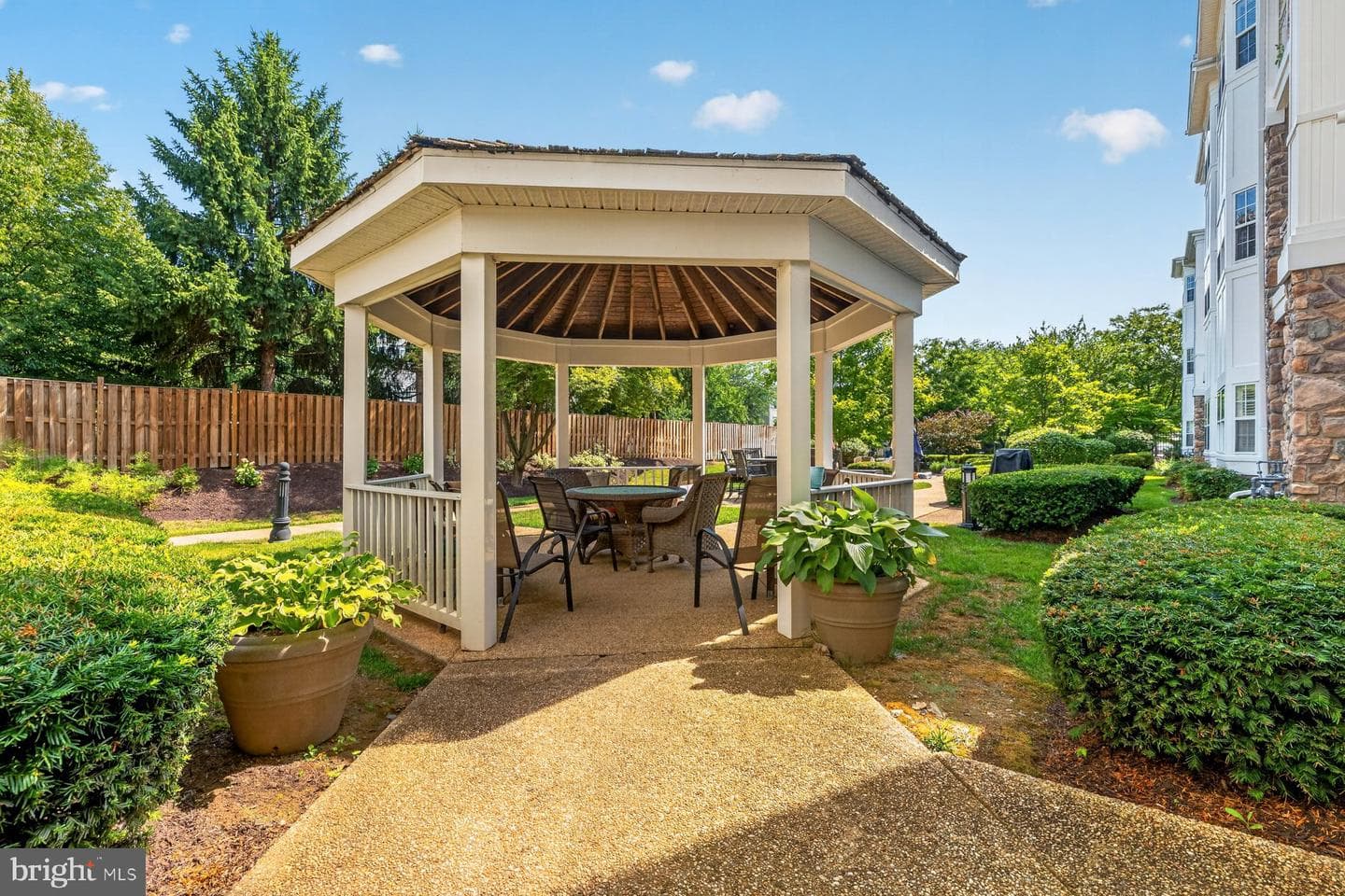 120 Burgess Hill Way #114 photo 44