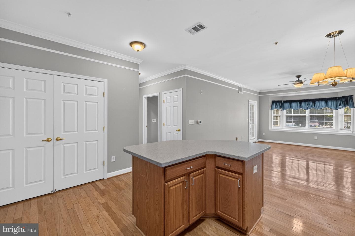 120 Burgess Hill Way #114 photo 6
