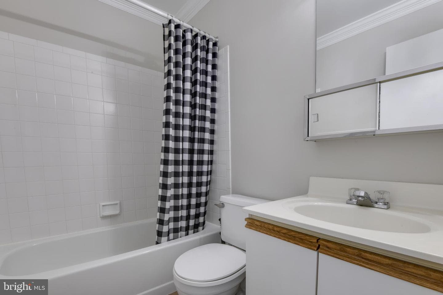146 Lauren Court photo 13