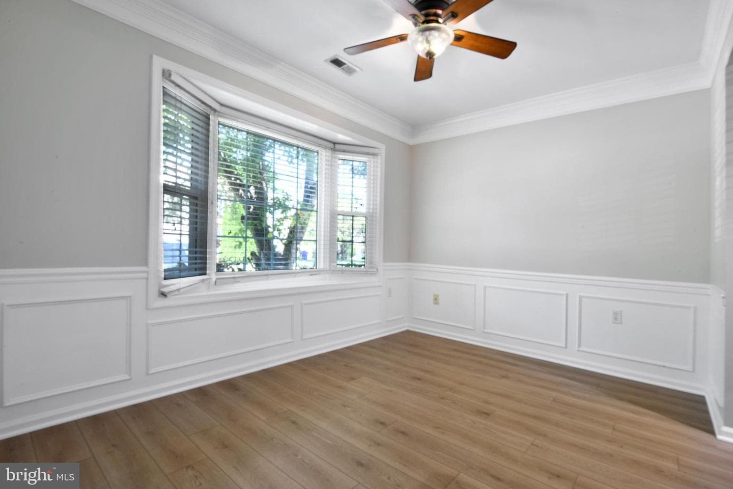 146 Lauren Court photo 5