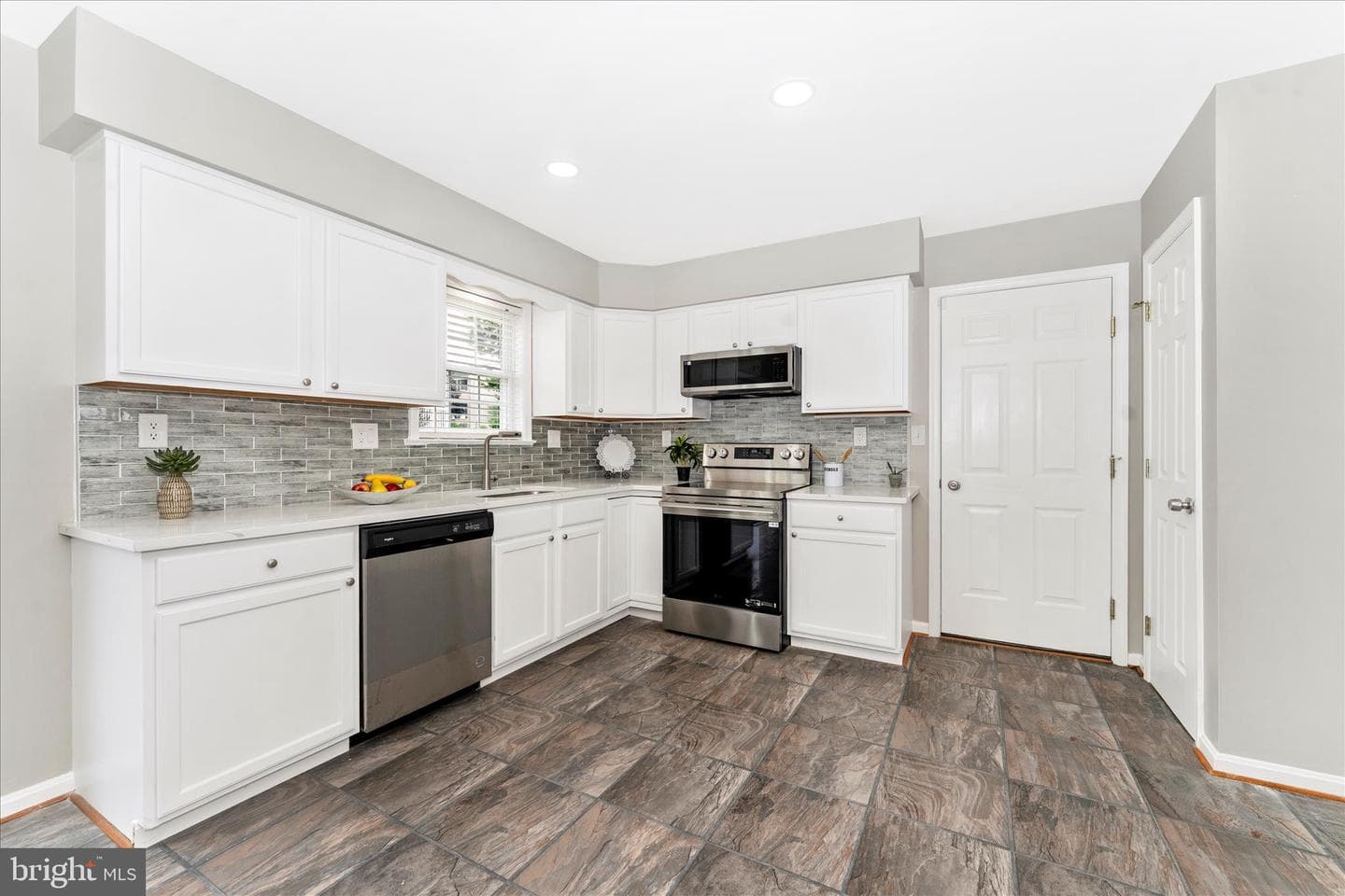 5805 Broad Branch Way photo 17