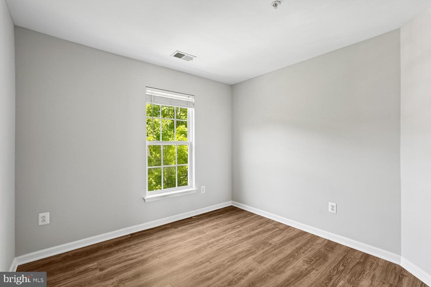 3626 Singleton Terrace photo 17