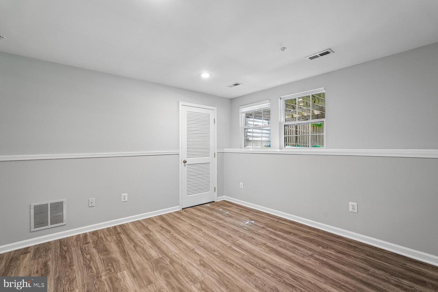 3626 Singleton Terrace photo 28