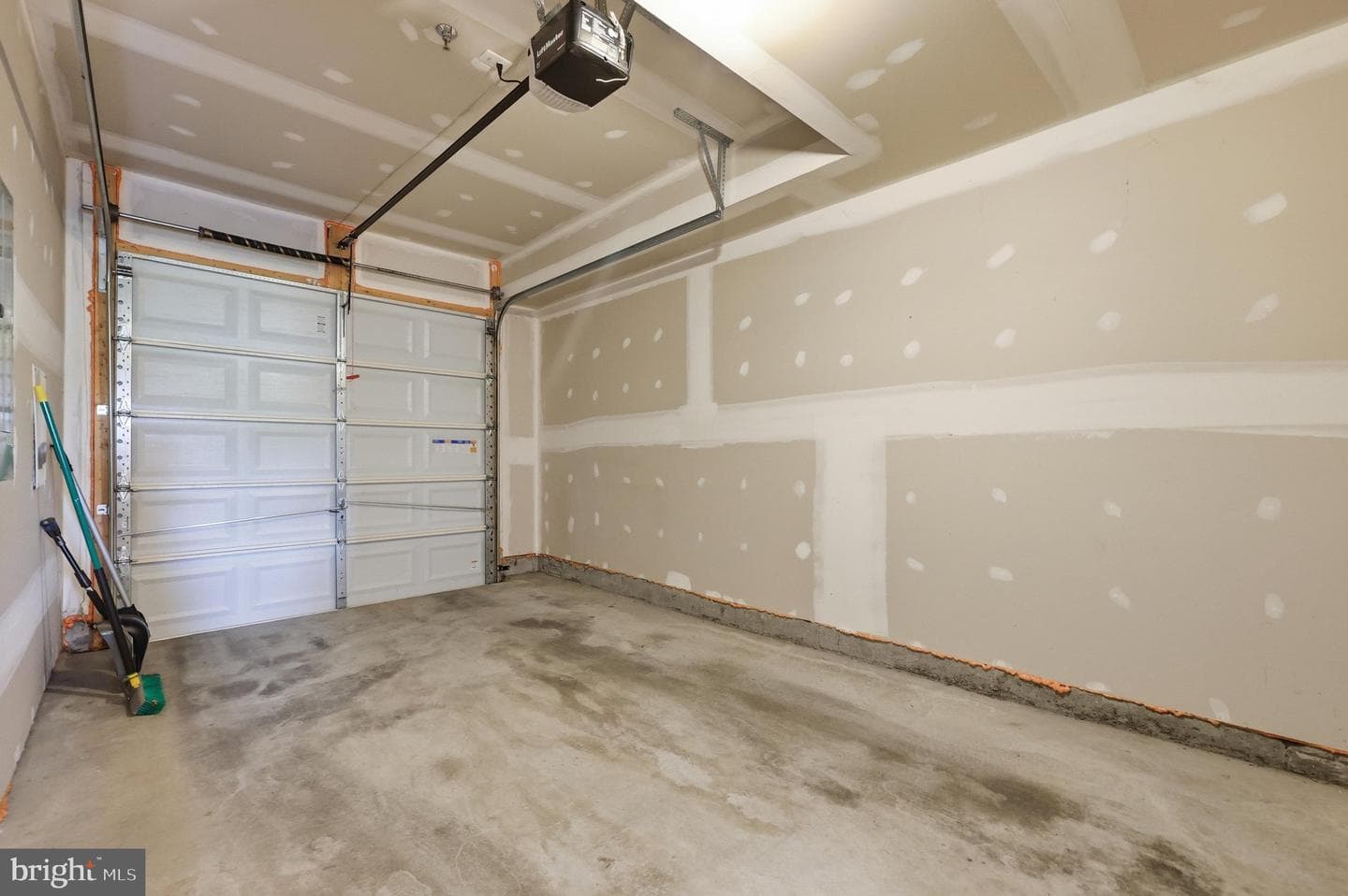 9212 Landon House Way photo 46
