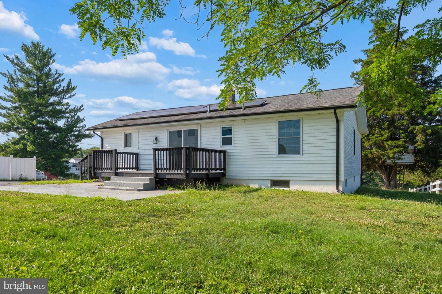 5941 Bartonsville Road photo 48